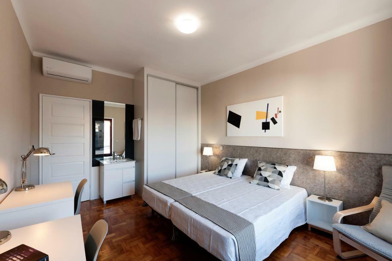 Ateneu Guesthouse Порто Екстериор снимка