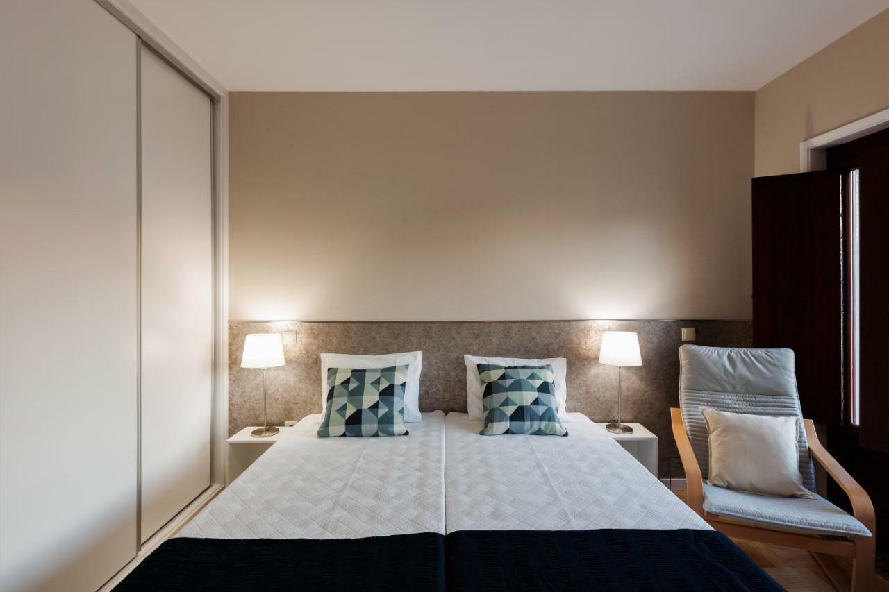 Ateneu Guesthouse Порто Екстериор снимка
